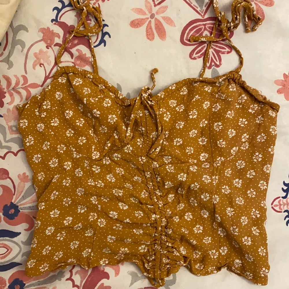 Planet Blue Life Mustard Yellow Daisies Tie Sleeve Tank Spaghetti Crop top white